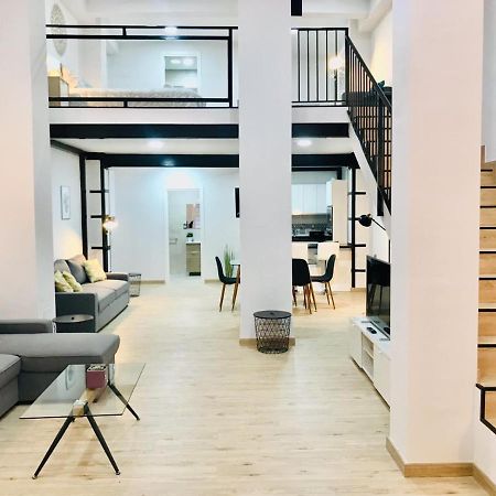 Modern & Spacious Apartment In Plaza De La Merced Malaga Bagian luar foto
