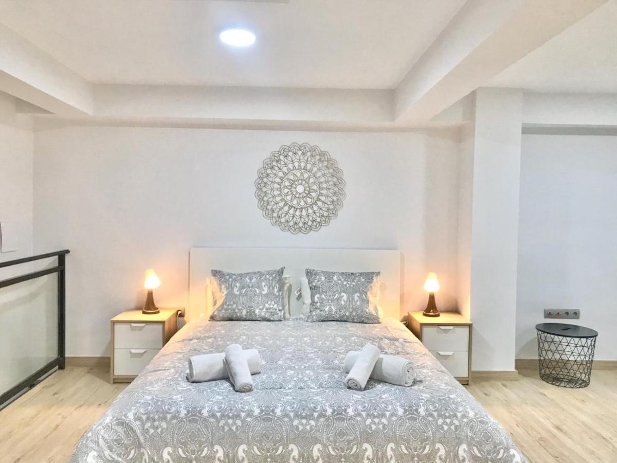 Modern & Spacious Apartment In Plaza De La Merced Malaga Bagian luar foto